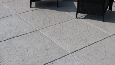 Poznaj nasze płyty tarasowe z betonu architektonicznego